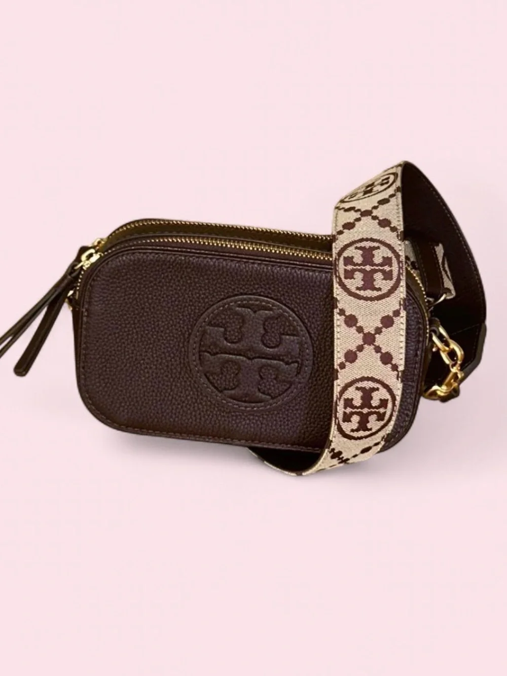 Tory Burch compact pebbled